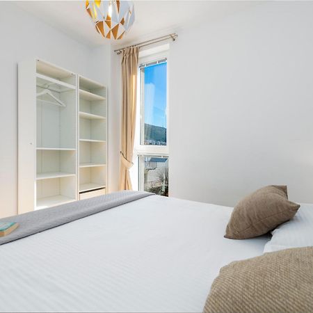 Oyo Deluxe Apartments 두브로브니크 외부 사진
