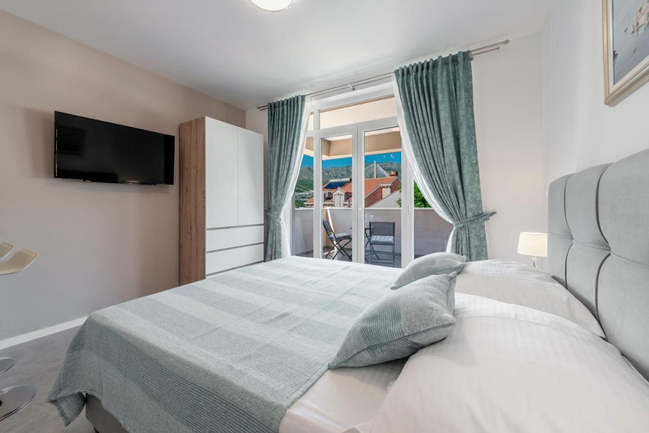 Oyo Deluxe Apartments 두브로브니크 외부 사진