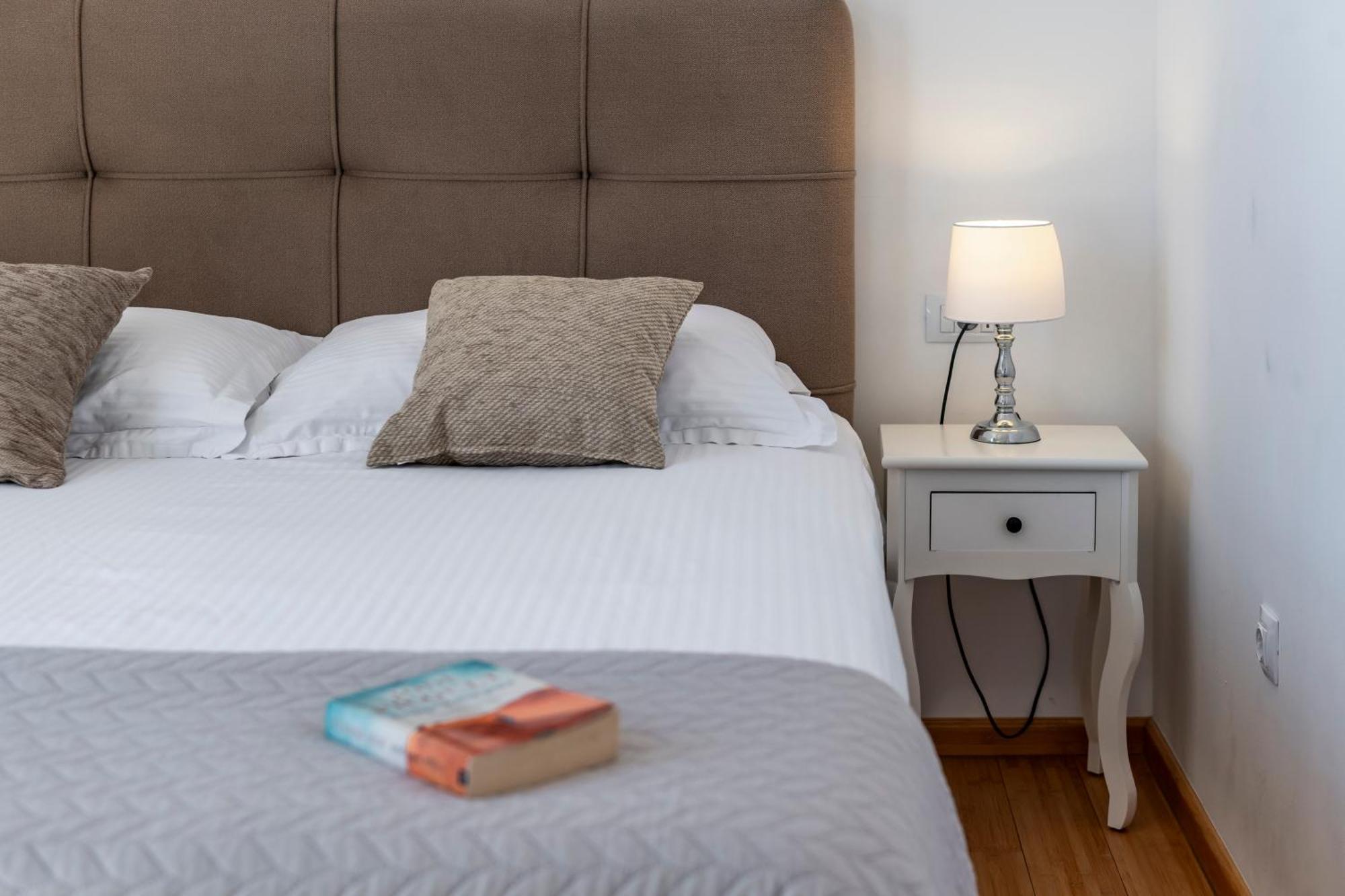 Oyo Deluxe Apartments 두브로브니크 외부 사진